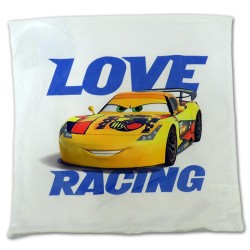 Biała poszewka z mikrofibry 40x40 z żółtym samochodem wyścigowym i napisem "LOVE RACING".