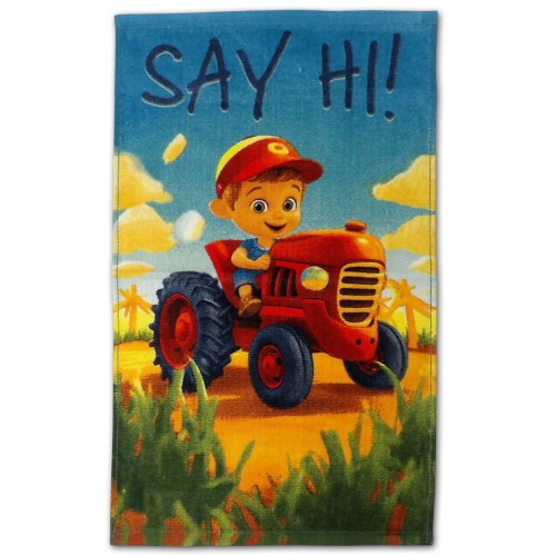 Ręcznik bawełniany 30x50 cm z motywem chłopca w czerwonej czapce na czerwonym traktorze, na żółtym polu, z napisem "Say Hi!", akcesoria dla dzieci, ręcznik do rąk.