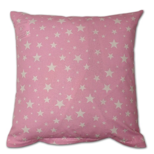 Poszewka 40×40 bawełniana, w kolorze różowym, z powtarzającym się wzorem gwiazdek.