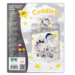 Pościel dziecięca z małą zebrą, koalą w czapce nocnej i złotymi gwiazdkami na szarym tle.
