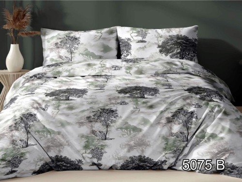 5075B Biała pościel satynowa 160x200 z motywem graficznych drzew w kolorze grafitowym i zielonymi akcentami krajobrazu.