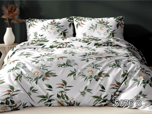 5076B Biała pościel satynowa 160x200 w duże białe kwiaty i zielono-miedziane liście.